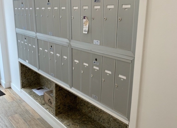 Studio, 1 bath, $1,550, Unit 17