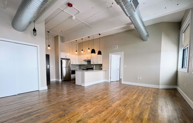 1 bed, 1 bath, 789 sqft, $2,175, Unit UNIT 616