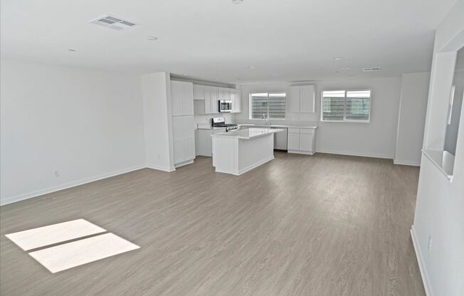 4-Bedroom Home for Rent – Move-In Ready