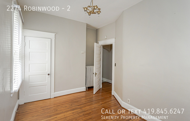 2274 ROBINWOOD AVE