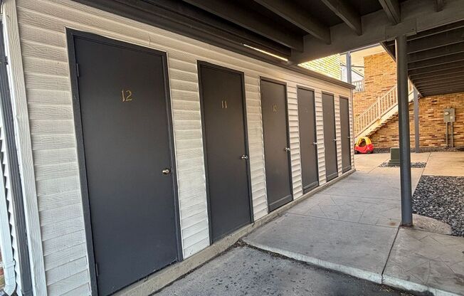 1 bed, 1 bath, 720 sqft, $995, Unit UNIT 07