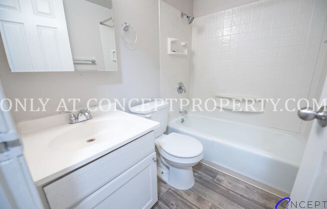 2 beds, 1 bath, 725 sqft, $1,199, Unit A9