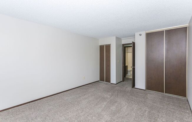 1 bed, 1 bath, 746 sqft, $1,340, Unit 122