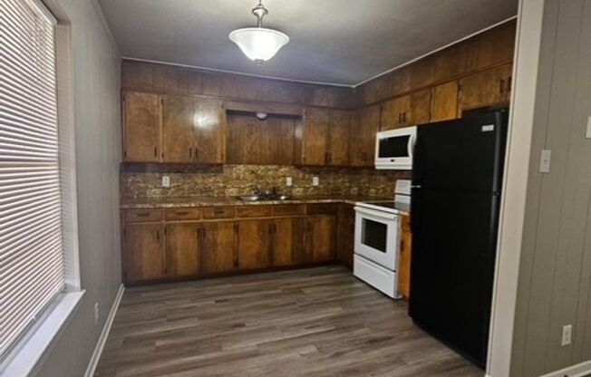 103 W DUNN AVE