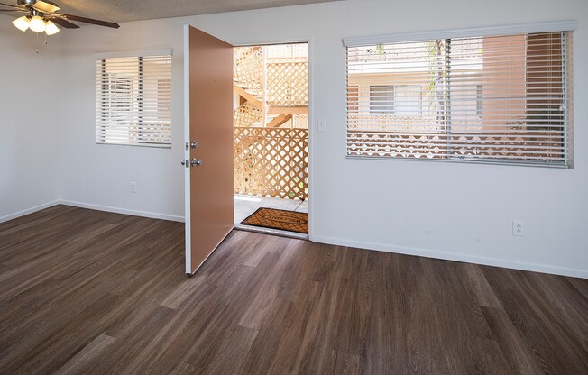 Albatross Apartments