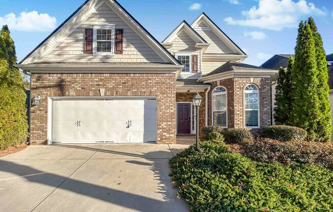 Immaculate 4 BR/3 BA Traditional in Acworth!