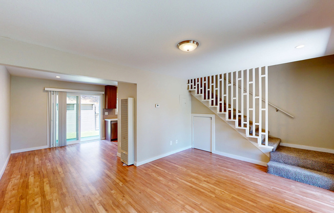 1441 CASA BUENA DR
