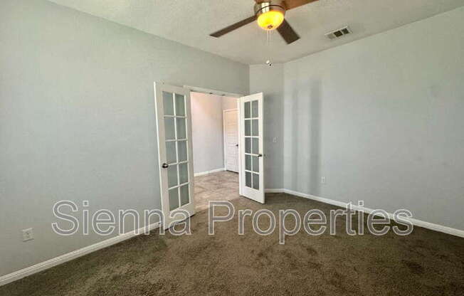 372 KINGFISHER LN