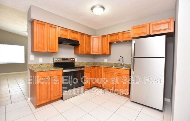 772 ZELLA LN