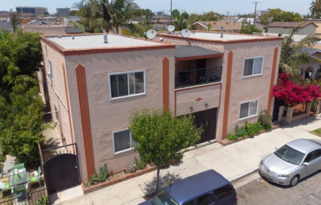 1033 Hoffman Ave in Long Beach