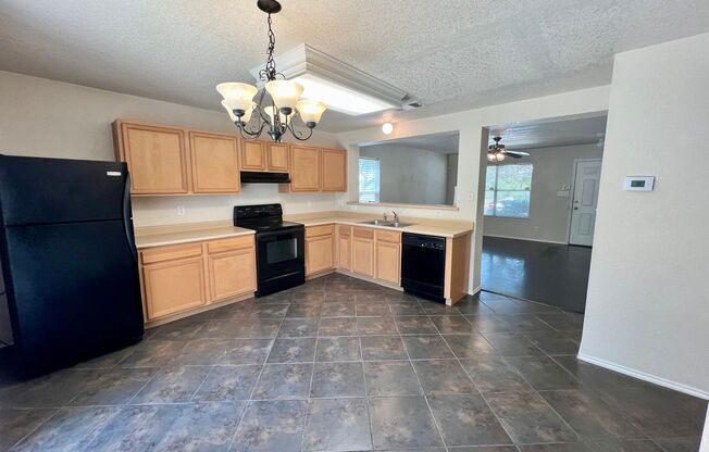 3 beds, 2.5 baths, $1,599