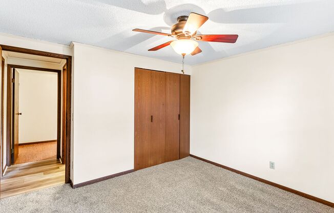 2 beds, 1 bath, 900 sqft, $1,019, Unit 143