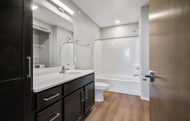 Studio, 1 bath, 390 sqft, $1,125, Unit 1424