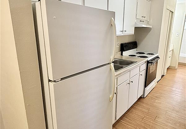 Saint Clair Apartments