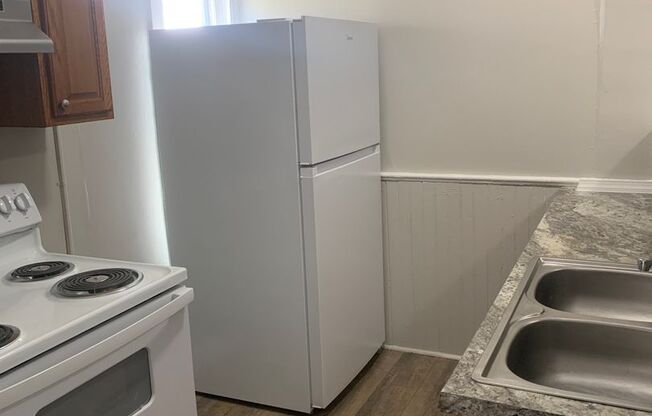 1 bed, 1 bath, $895