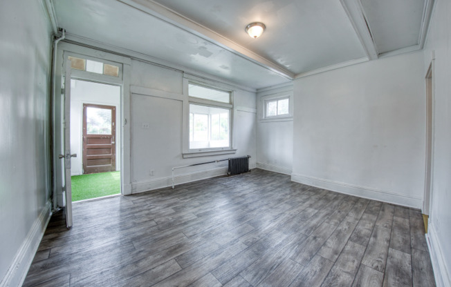 625 WALNUT ST