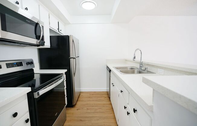 1 bed, 1 bath, 650 sqft, $2,599, Unit 114