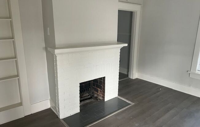 3 bedroom, 2 bathroom near Goodlett and Park