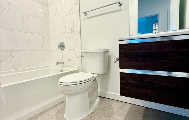 2 beds, 2 baths, 701 sqft, $2,999, Unit 301