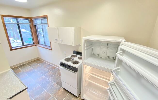 1 bed, 1 bath, 500 sqft, $1,395, Unit 02