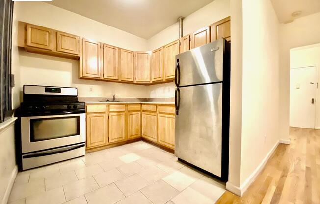 2 beds, 1 bath, $2,550, Unit 26