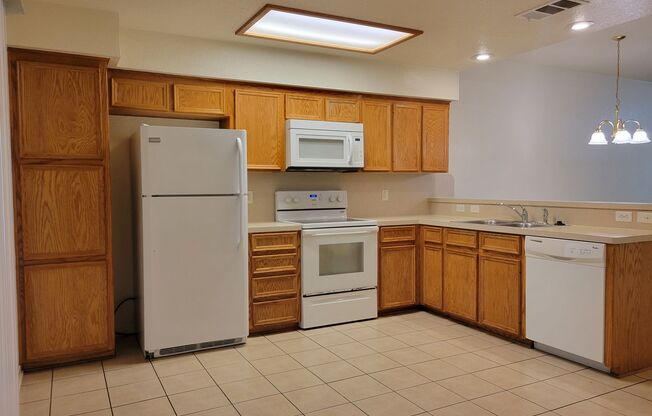 3 beds, 2 baths, 1,439 sqft, $1,295, Unit A-STILL OCCUPIED BY RESIDENT