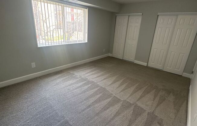 3 beds, 2 baths, 1,300 sqft, $2,400, Unit 3335 #102