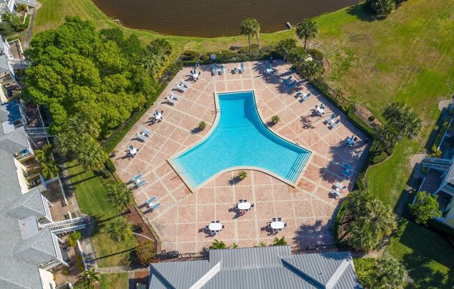 2 beds, 1 bath, $2,100