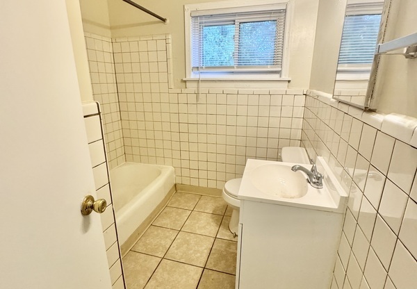 2016 4 AVE
