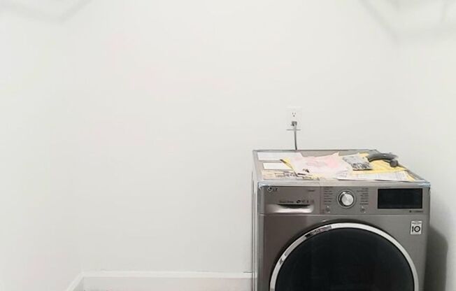 1 bed, 1 bath, 506 sqft, $1,095, Unit 011