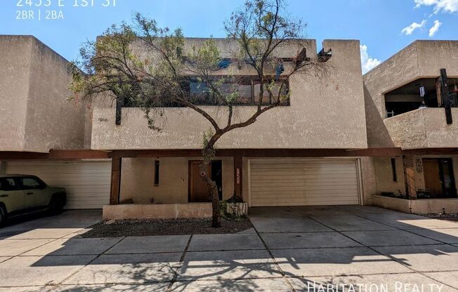 2453 E 1 ST