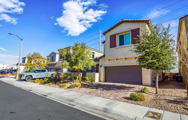 Beautiful 4 Bedroom Home In A Gated Skye Canyon Community