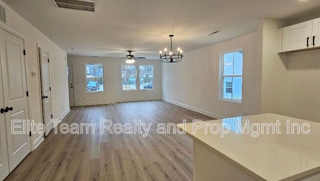 99 CRES AVE