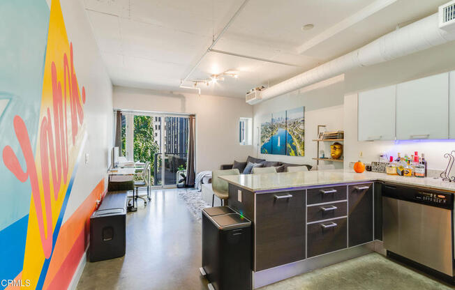 1 bed, 1 bath, 672 sqft, $2,300, Unit 221
