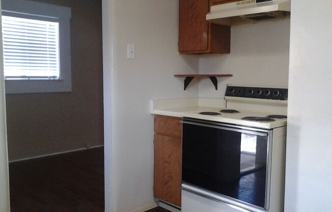 2 beds, 1 bath, $1,850