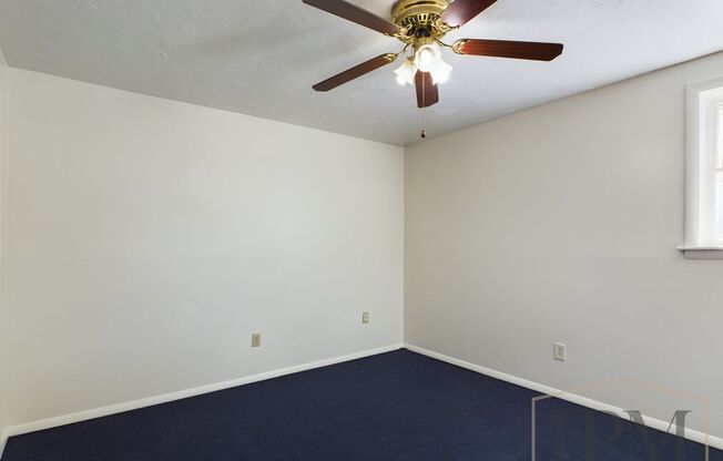 2 beds, 1 bath, $1,250