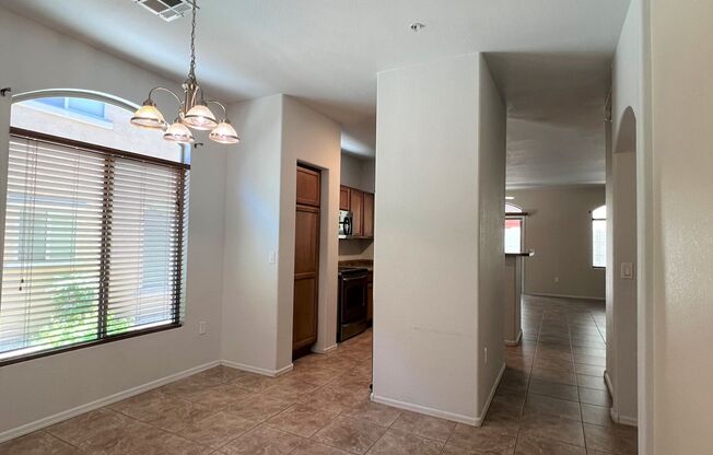 3 beds, 2.5 baths, $1,985, Unit UNIT 1045