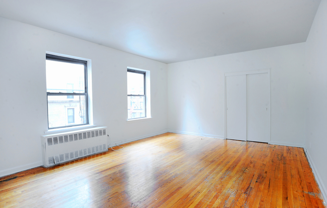 129 E 39 ST