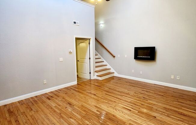 1 bed, 1.5 baths, 950 sqft, $1,250, Unit Unit 245