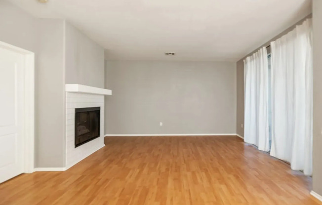 1 bed, 1 bath, $2,595, Unit # 51