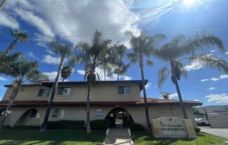 ***1st months rent waived*** One Bedroom Unit with a small backyard patio in Gated Community!