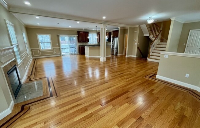 18 5 AVE