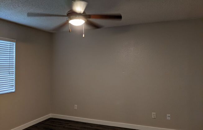 1 bed, 1 bath, 700 sqft, $1,195, Unit 201