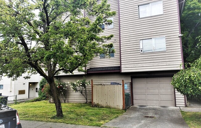 14009 32nd Ave NE