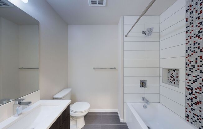 Studio, 1 bath, 272 sqft, $1,350, Unit 711