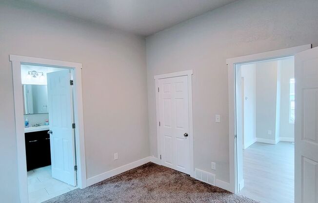 4 beds, 3 baths, $2,695