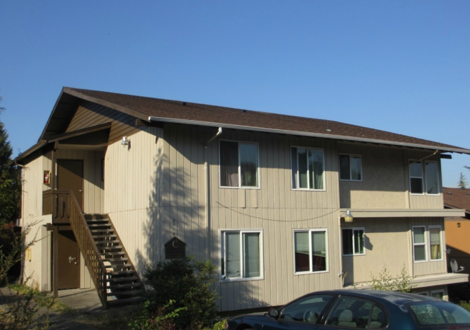 2118 S 107th St, Seattle, WA 98168