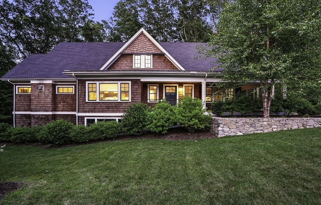 25 COTTAGE CIR