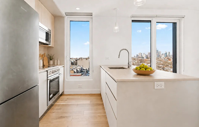 2 beds, 2 baths, $5,542, Unit 6L