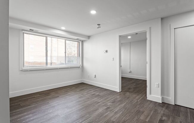 3 beds, 2 baths, 785 sqft, $2,540, Unit 5910-104